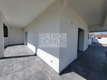 Moradia T3 para Venda em Marrazes e Barosa