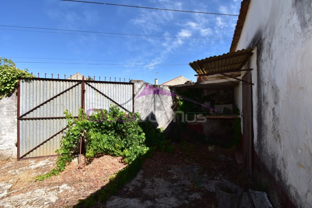 Moradia T2 para Venda em Brogueira, Parceiros de Igreja e Alcorochel Foto 29