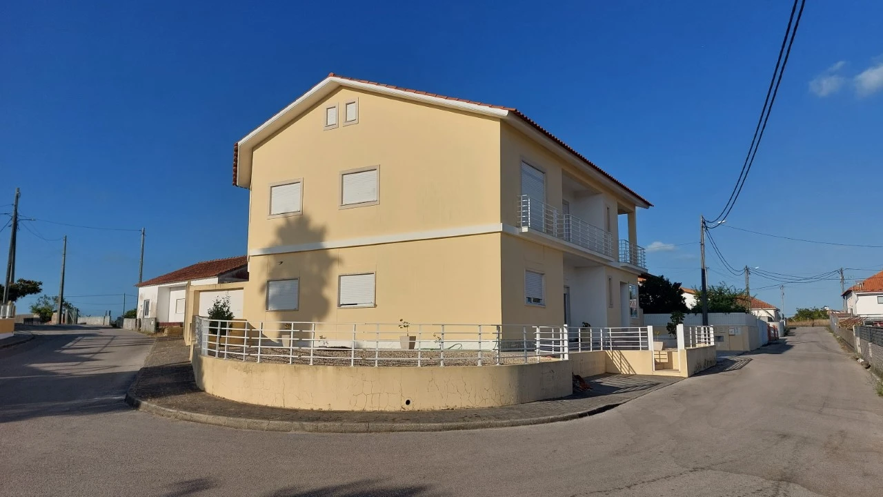 Moradia T7 para Venda em Monte Real e Carvide Foto 44