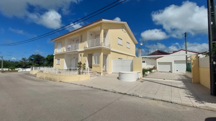 Moradia T7 para Venda em Monte Real e Carvide