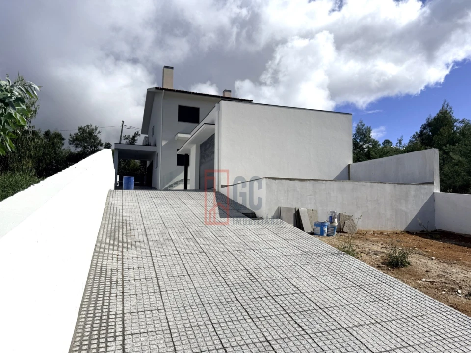 Moradia T3 para Venda em Grijó e Sermonde Foto 11