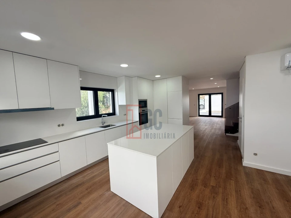 Moradia T3 para Venda em Grijó e Sermonde Foto 17