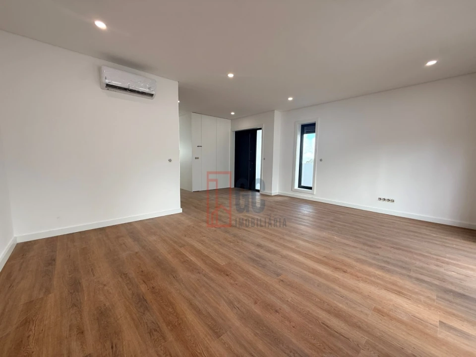 Moradia T3 para Venda em Grijó e Sermonde Foto 23