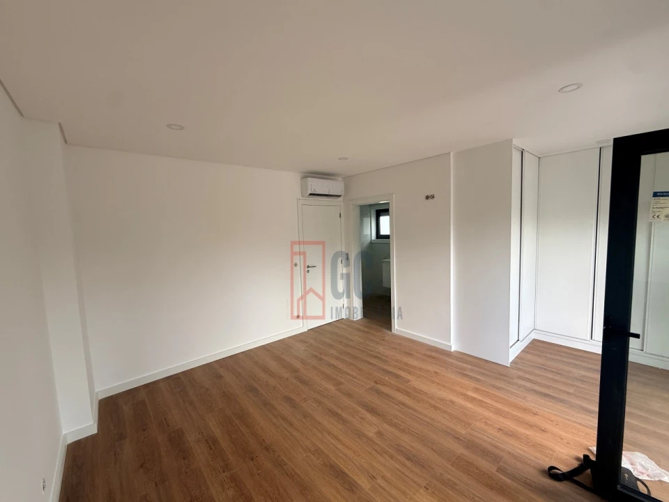 Moradia T3 para Venda em Grijó e Sermonde Foto 31