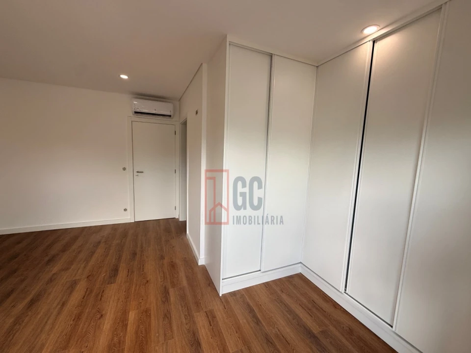 Moradia T3 para Venda em Grijó e Sermonde Foto 33