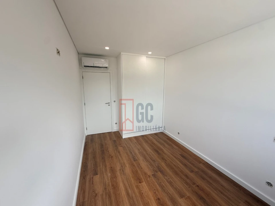 Moradia T3 para Venda em Grijó e Sermonde Foto 42