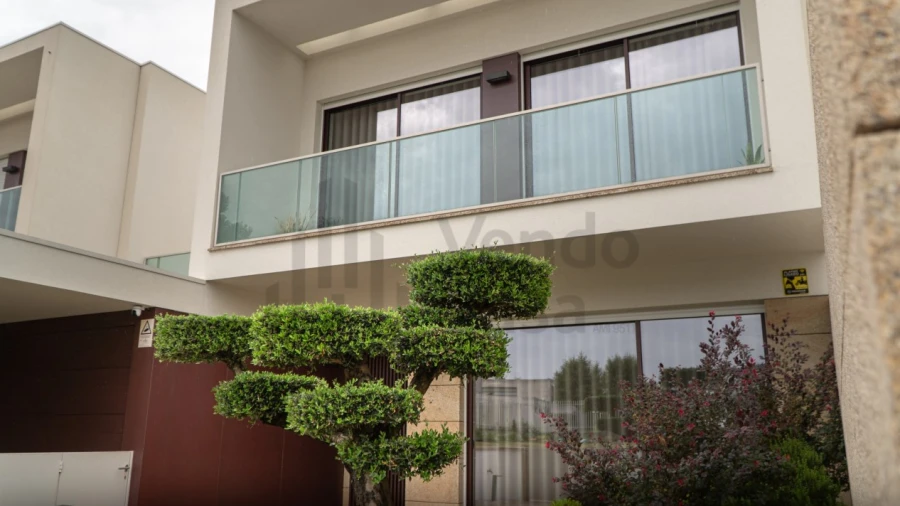 Moradia T5 para Venda em Palmeira