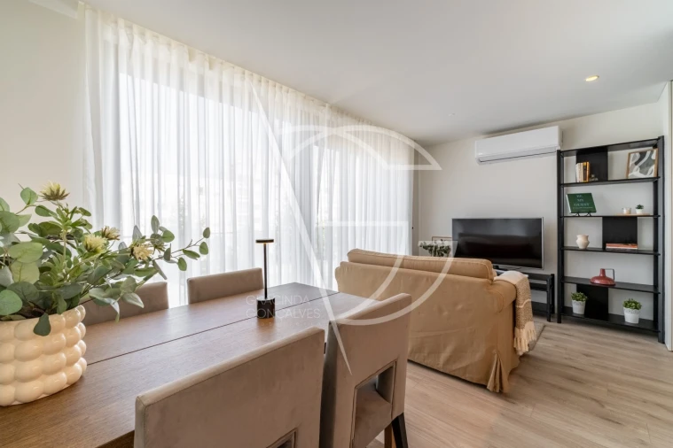 Apartamento para Venda em São Mamede de Infesta e Senhora da Hora Foto 2