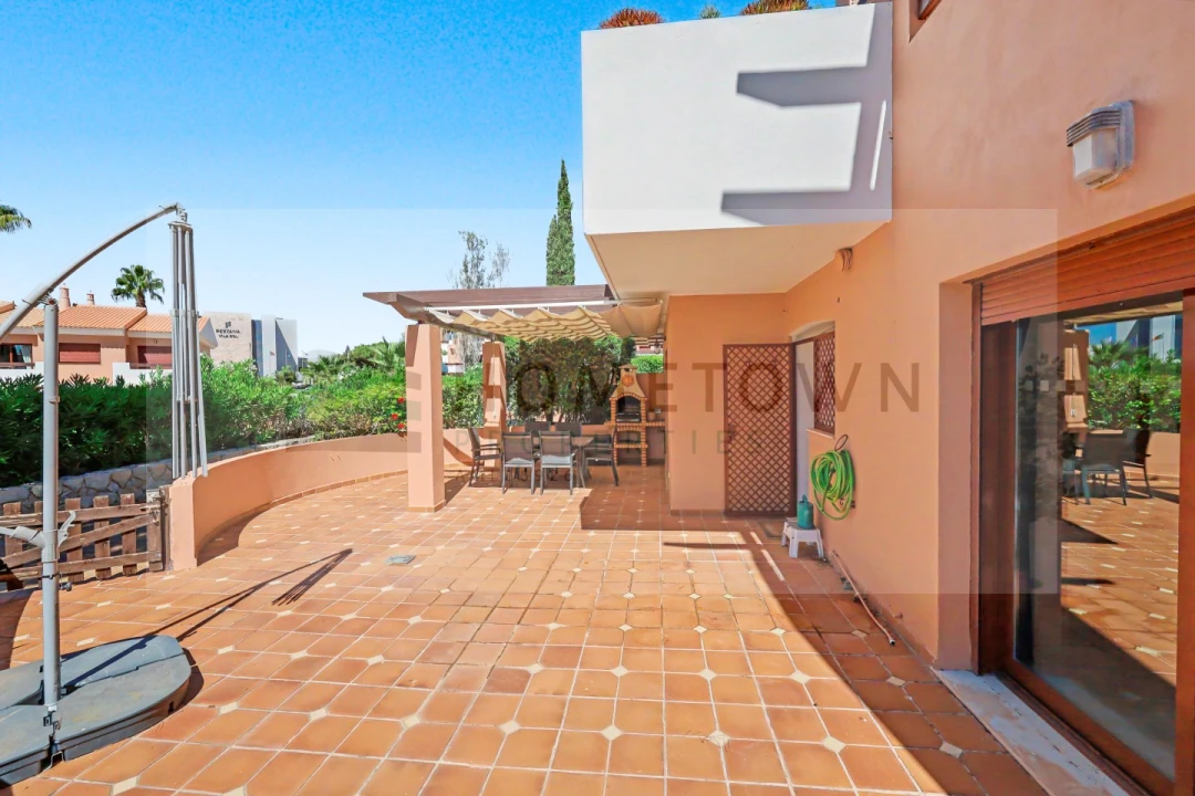 Apartamento T2 para Venda em Quarteira Foto 13