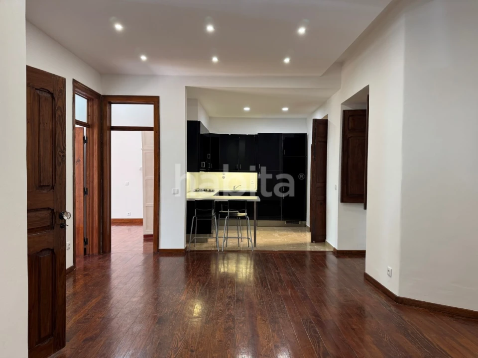 Apartamento T2 para Arrendamento em Arroios Foto 1