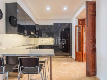 Apartamento T2 para Arrendamento em Arroios