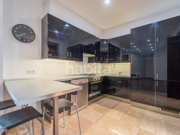 Apartamento T2 para Arrendamento em Arroios
