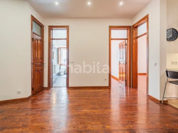 Apartamento T2 para Arrendamento em Arroios