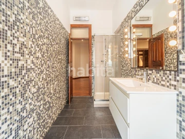 Apartamento T2 para Arrendamento em Arroios