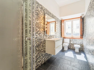 Apartamento T2 para Arrendamento em Arroios