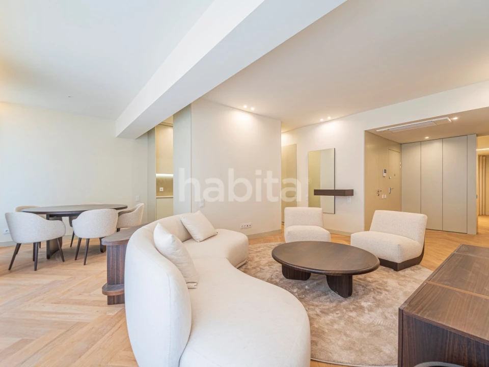 Apartamento T3 para Venda em Cedofeita, Santo Ildefonso, Sé, Miragaia, São Nicolau e Vitória Foto 1