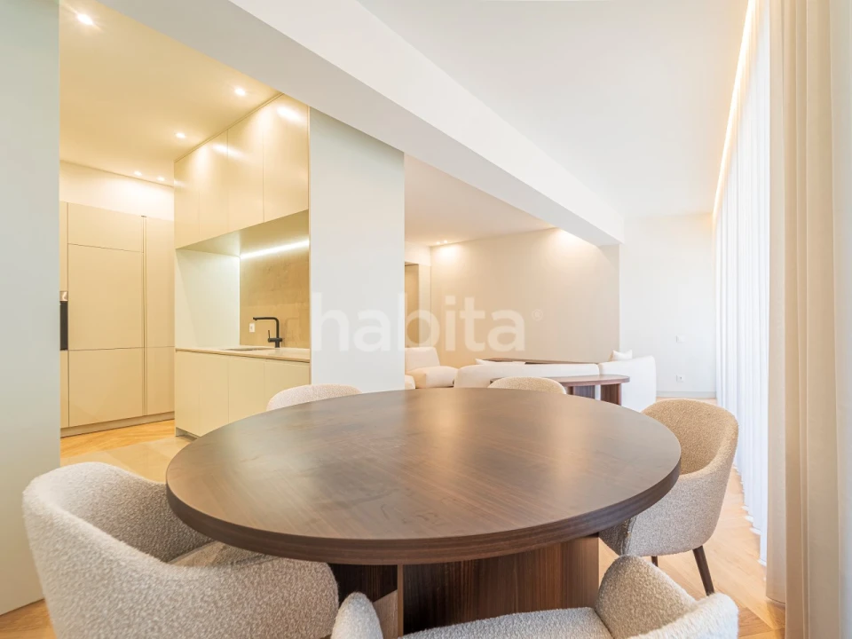 Apartamento T3 para Venda em Cedofeita, Santo Ildefonso, Sé, Miragaia, São Nicolau e Vitória Foto 7