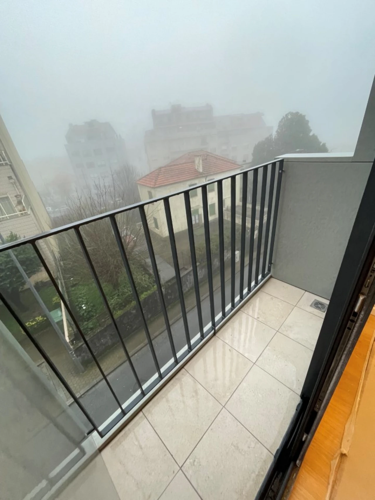 Apartamento T2 para Venda em Mafamude e Vilar do Paraíso Foto 2