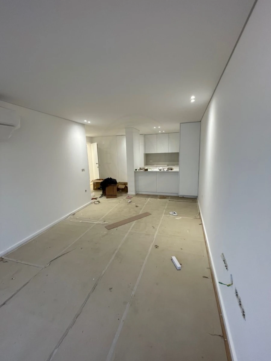 Apartamento T2 para Venda em Mafamude e Vilar do Paraíso Foto 11