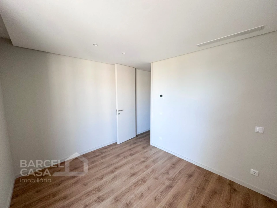 Apartamento T2 para Venda em Barcelos, V.Boa, V.Frescainha Foto 10