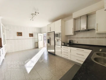 Moradia T4 para Venda em Balugães