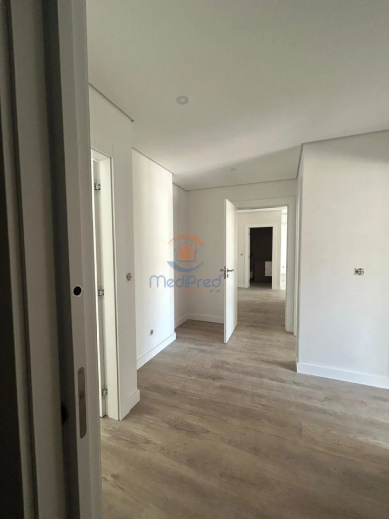 Apartamento T3 para Venda em Ramada e Caneças Foto 11