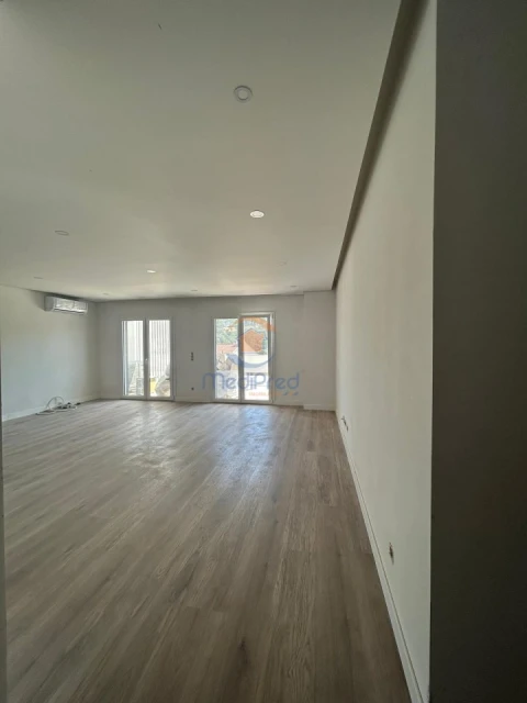 Apartamento T3 para Venda em Ramada e Caneças