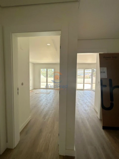 Apartamento T3 para Venda em Ramada e Caneças