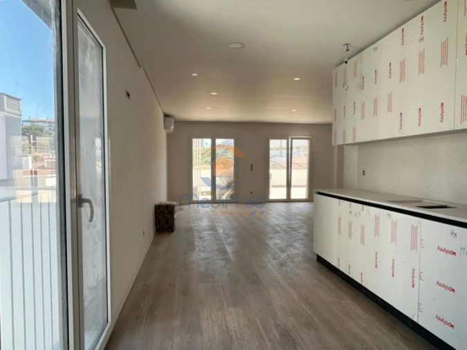 Apartamento T3 para Venda em Ramada e Caneças Foto 4