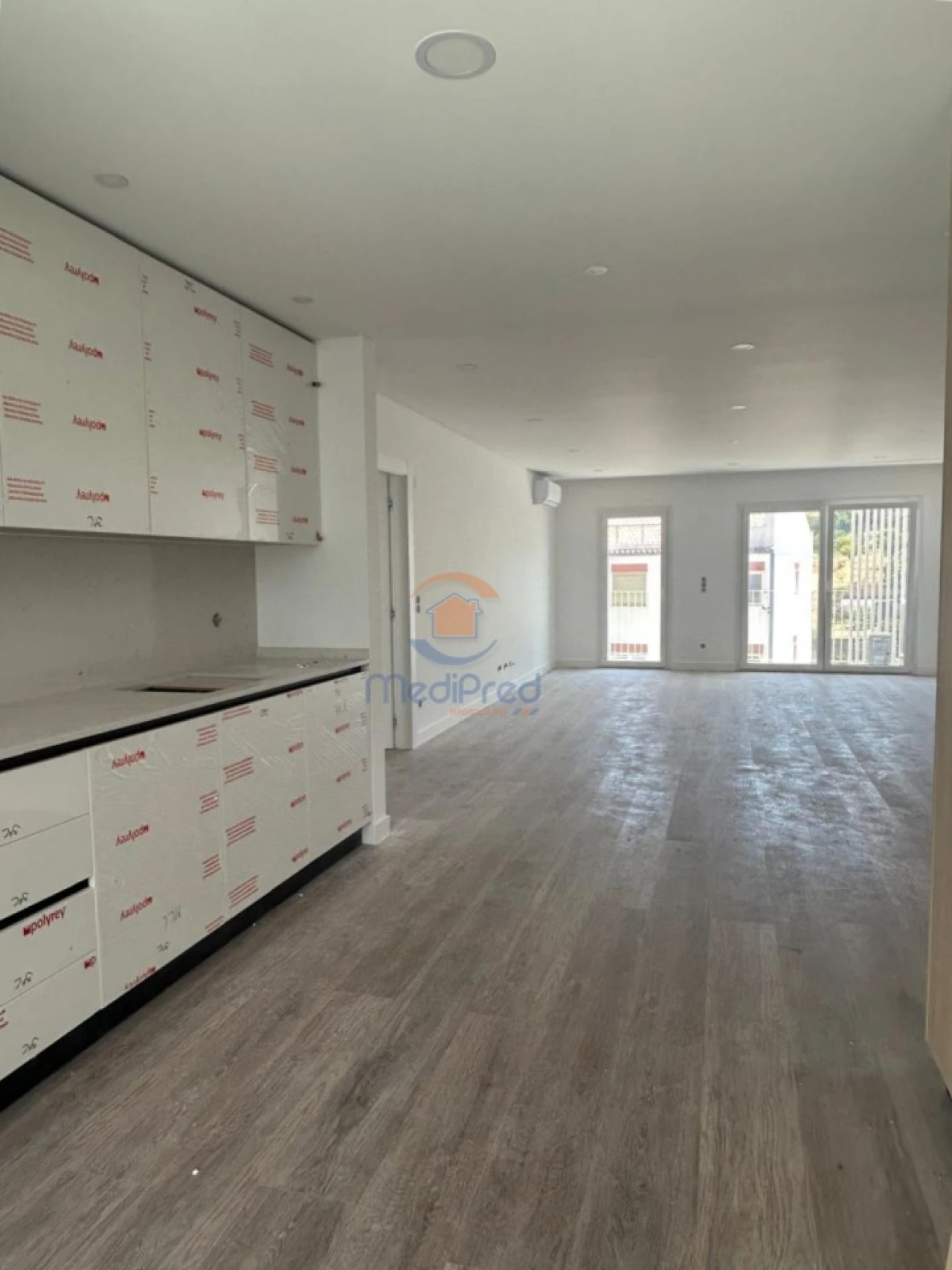 Apartamento T3 para Venda em Ramada e Caneças Foto 1