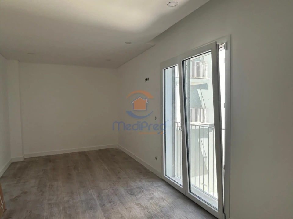 Apartamento T3 para Venda em Ramada e Caneças Foto 6