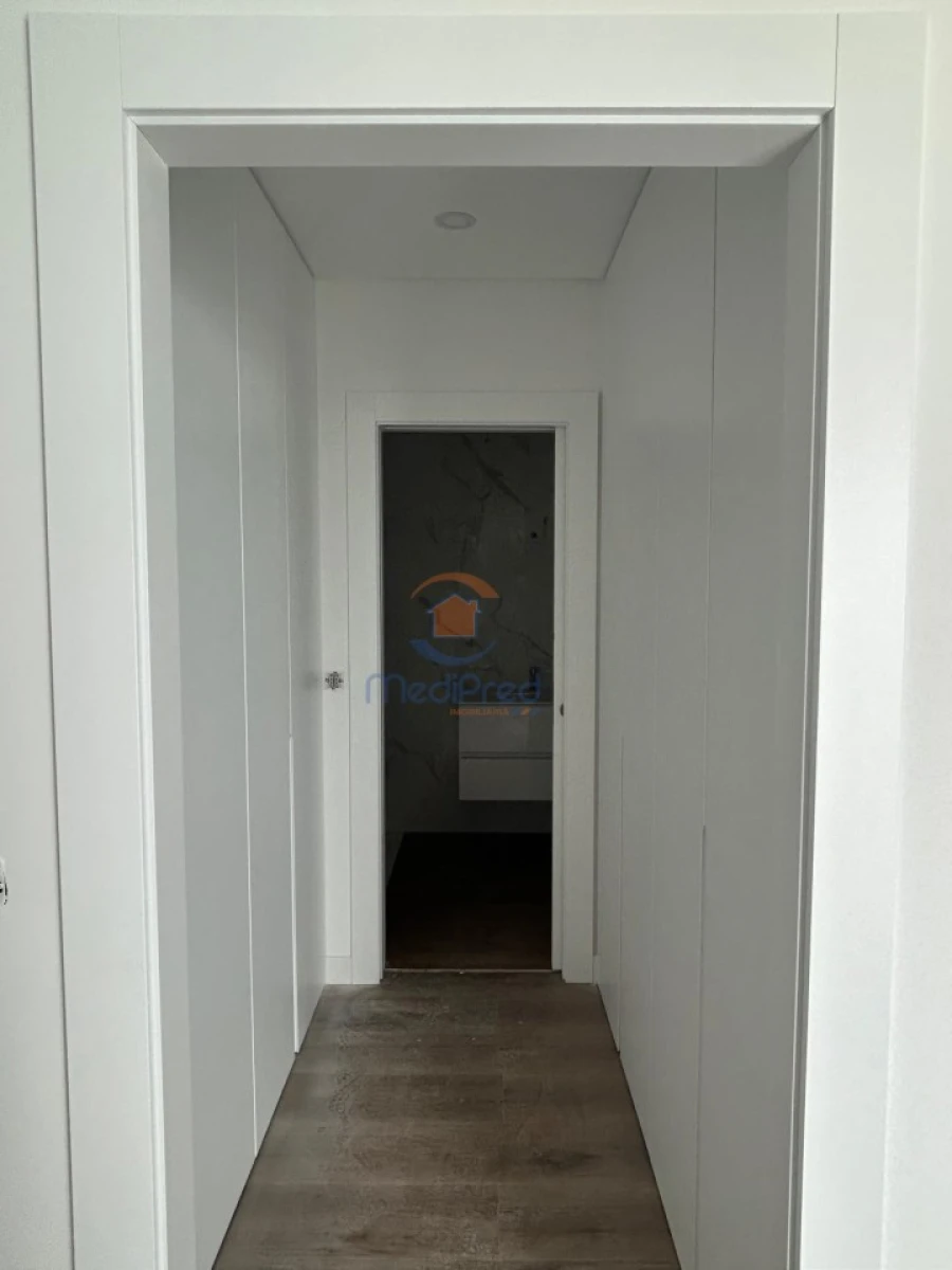 Apartamento T3 para Venda em Ramada e Caneças Foto 7