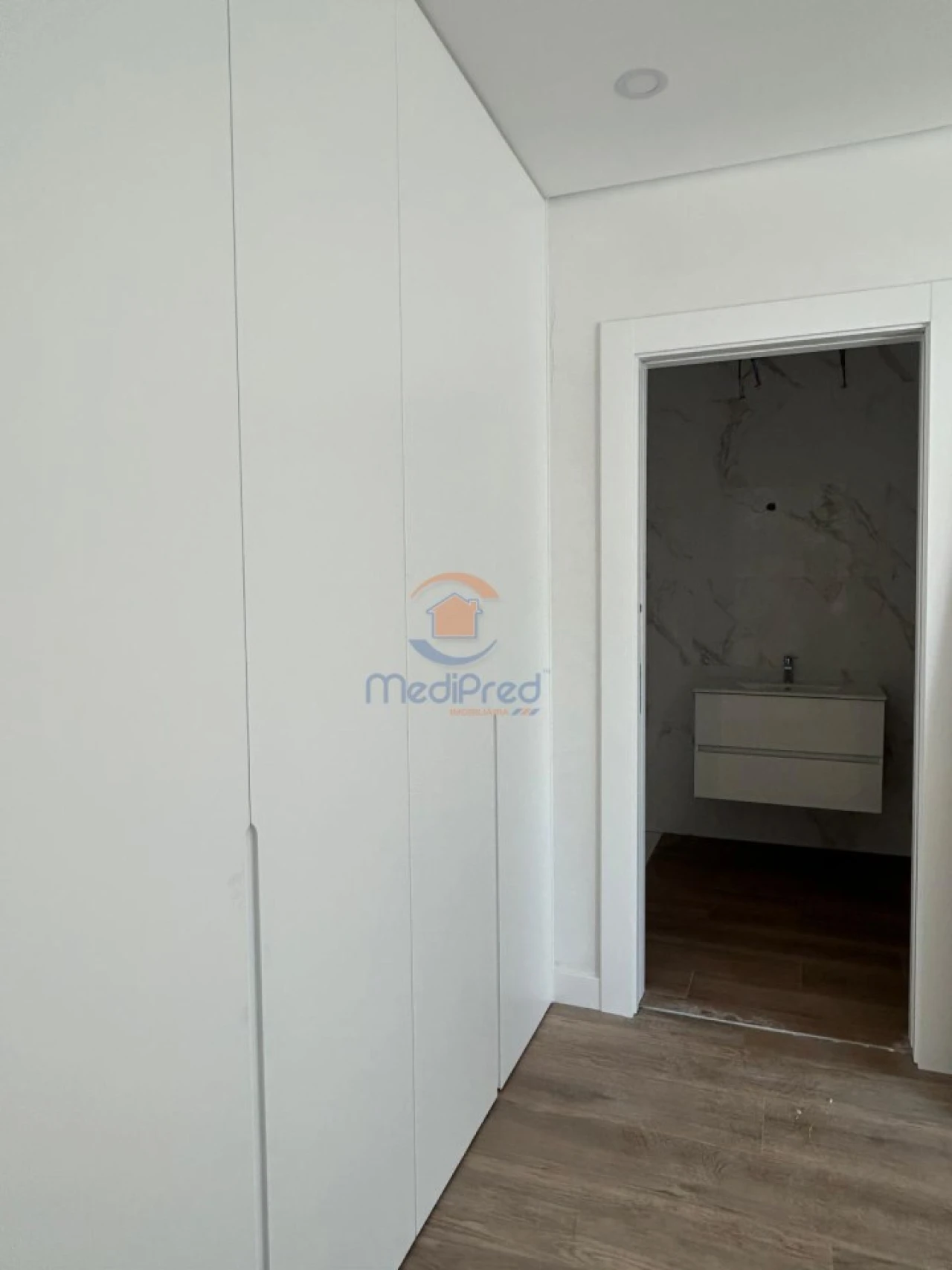 Apartamento T3 para Venda em Ramada e Caneças Foto 8