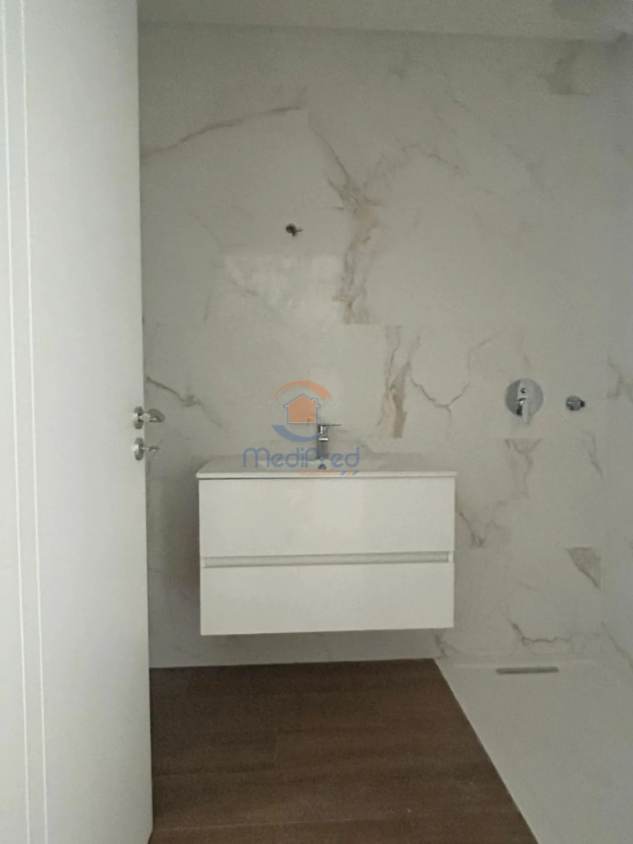 Apartamento T3 para Venda em Ramada e Caneças Foto 12