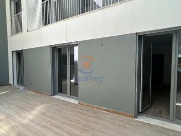 Apartamento T3 para Venda em Ramada e Caneças