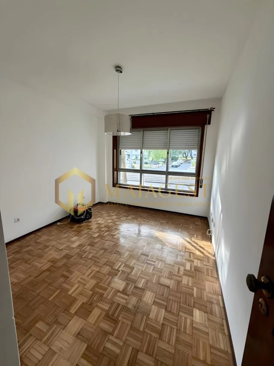 Apartamento T3 para Arrendamento em São Mamede de Infesta e Senhora da Hora Foto 6