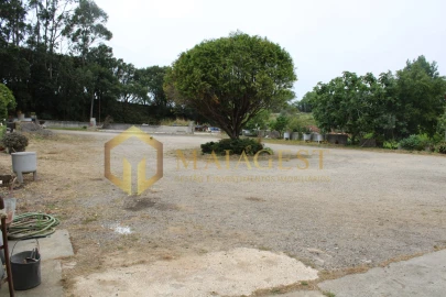 Armazém para Arrendamento em São Felix da Marinha