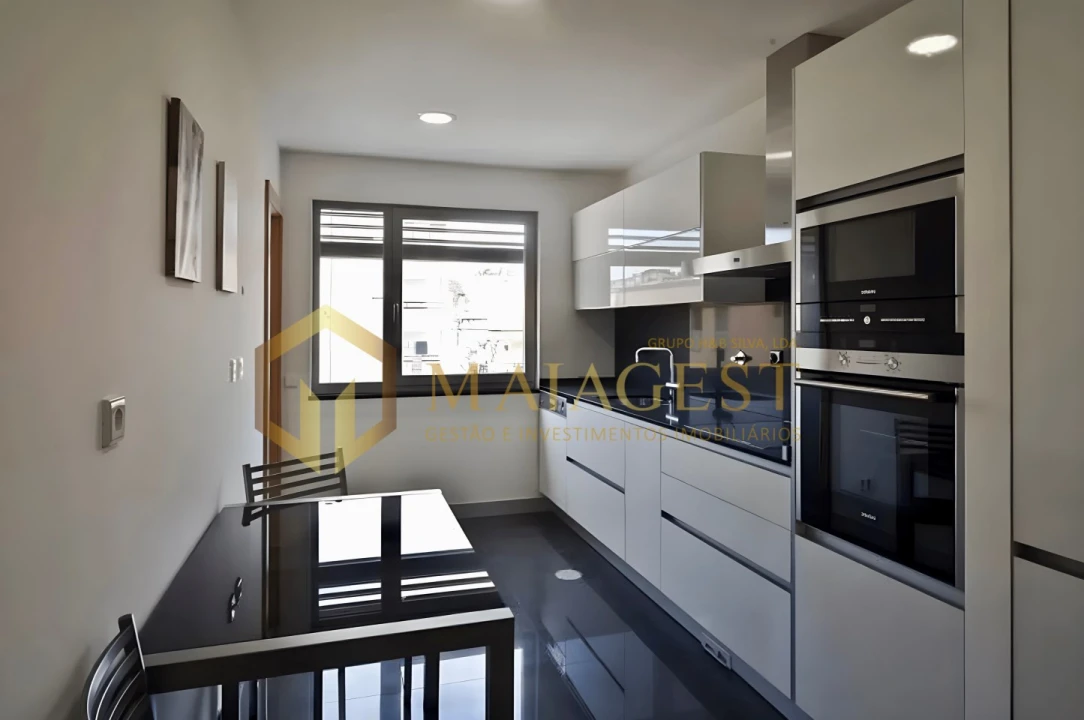 Apartamento T3 para Arrendamento em Cedofeita, Santo Ildefonso, Sé, Miragaia, São Nicolau e Vitória Foto 6