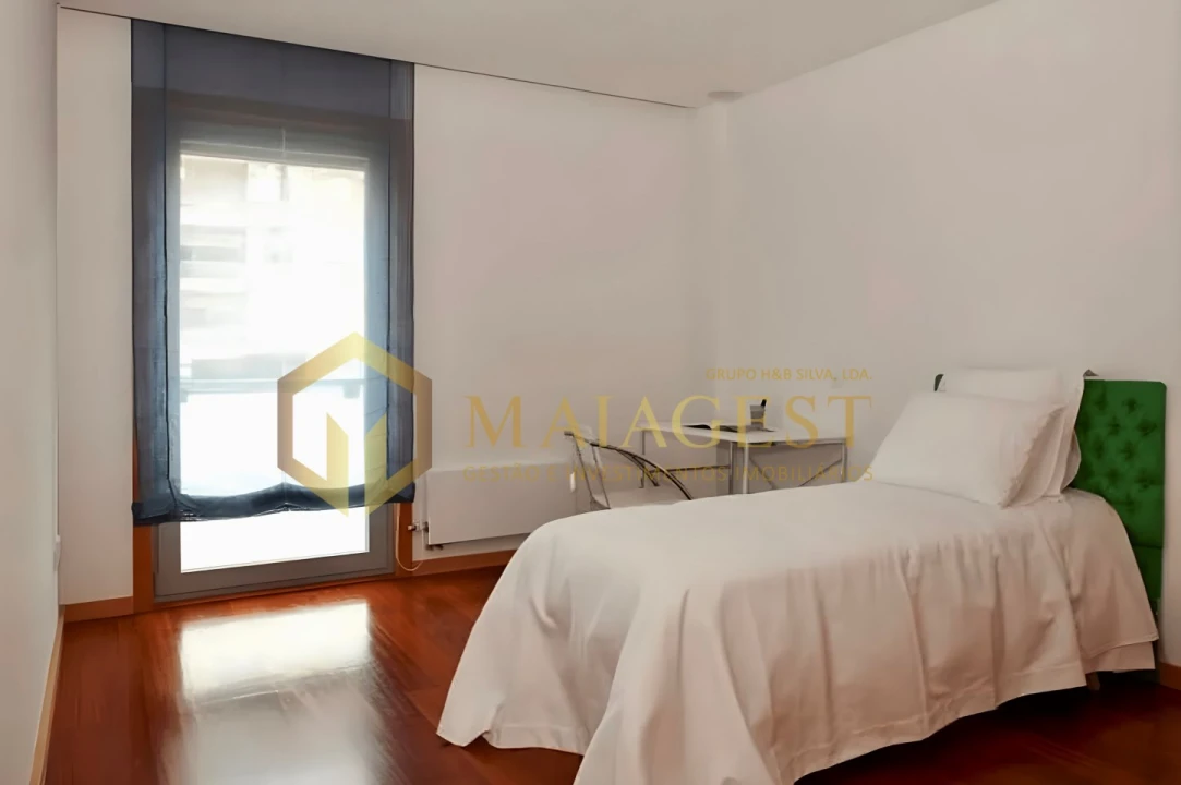 Apartamento T3 para Arrendamento em Cedofeita, Santo Ildefonso, Sé, Miragaia, São Nicolau e Vitória Foto 10