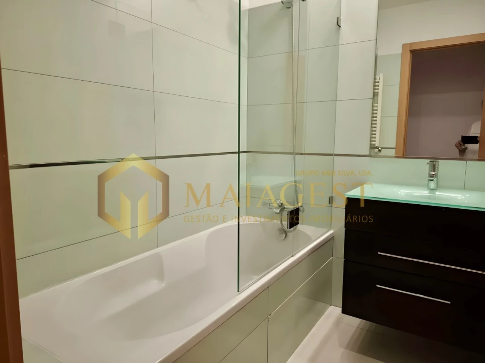 Apartamento T3 para Arrendamento em Cedofeita, Santo Ildefonso, Sé, Miragaia, São Nicolau e Vitória Foto 14