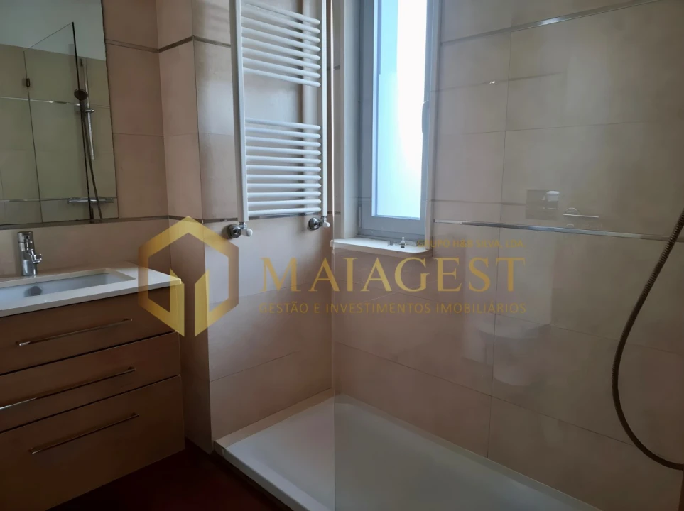 Apartamento T3 para Arrendamento em Cedofeita, Santo Ildefonso, Sé, Miragaia, São Nicolau e Vitória Foto 18