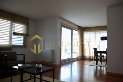 Apartamento T3 para Arrendamento em Cedofeita, Santo Ildefonso, Sé, Miragaia, São Nicolau e Vitória