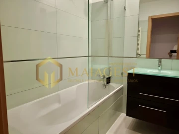 Apartamento T3 para Arrendamento em Cedofeita, Santo Ildefonso, Sé, Miragaia, São Nicolau e Vitória