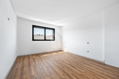 Apartamento T3 para Venda em Celeirós, Aveleda e Vimieiro
