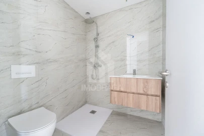 Apartamento T3 para Venda em Celeirós, Aveleda e Vimieiro