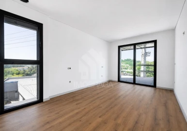 Apartamento T3 para Venda em Celeirós, Aveleda e Vimieiro