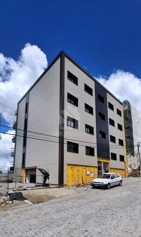 Apartamento T3 para Venda em Celeirós, Aveleda e Vimieiro