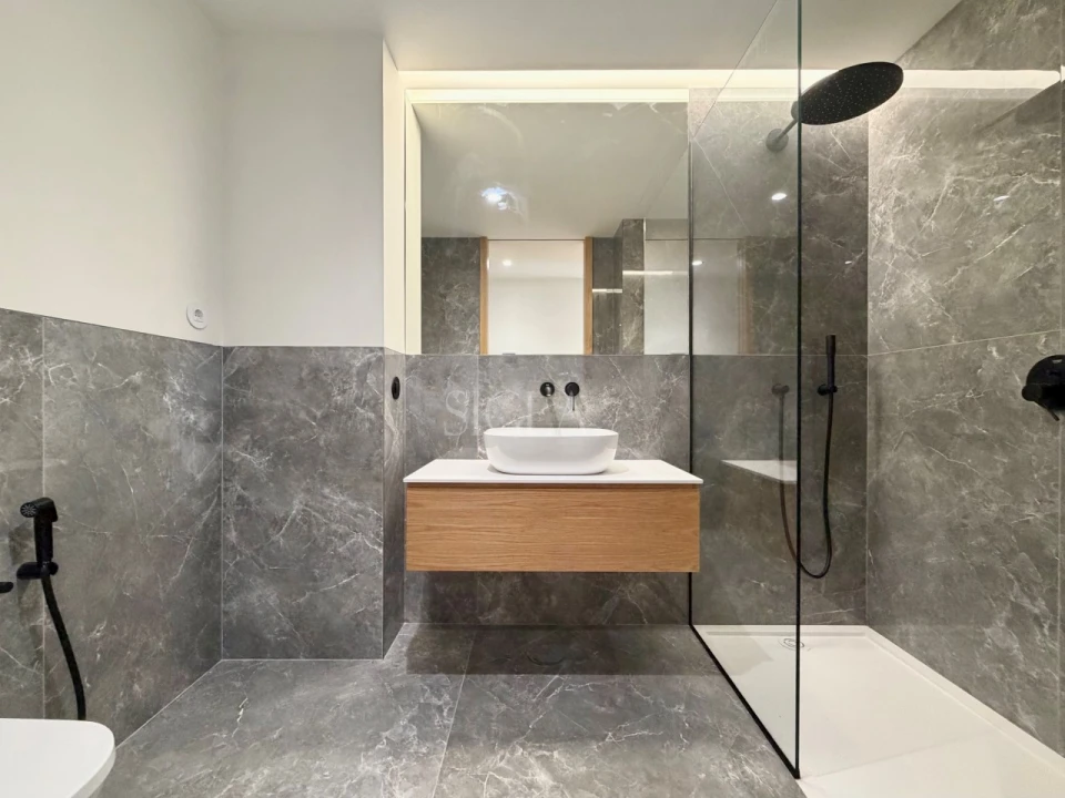 Apartamento T1 para Venda em Cedofeita, Santo Ildefonso, Sé, Miragaia, São Nicolau e Vitória Foto 19