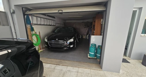 Moradia T2 para Venda em Canelas