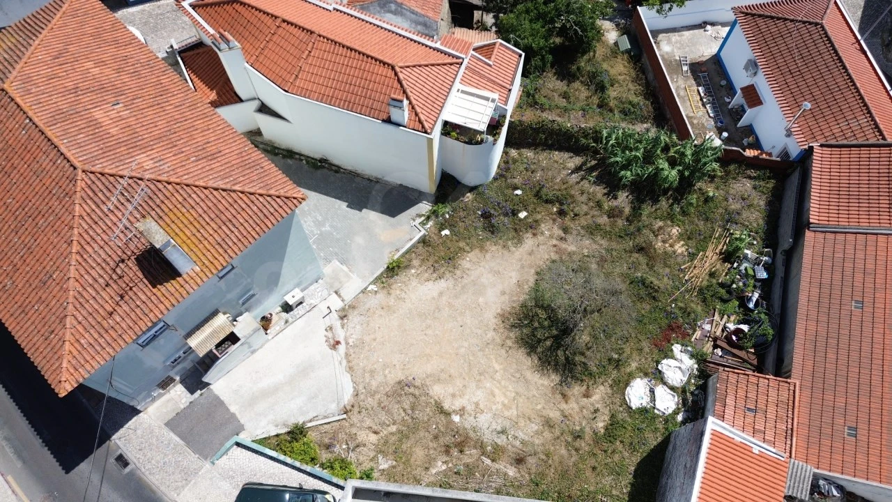 Terreno para Venda em Alcabideche Foto 3